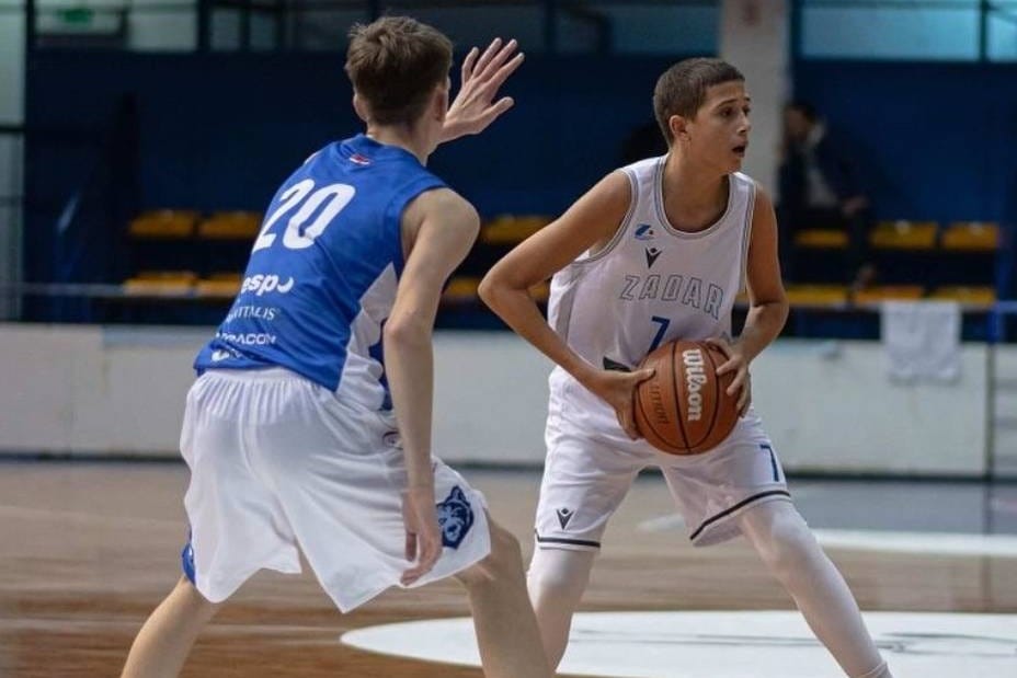 ZANIMLJIVA IDEJA Košrkaški klub Zadar pokreće - dječju tribinu!