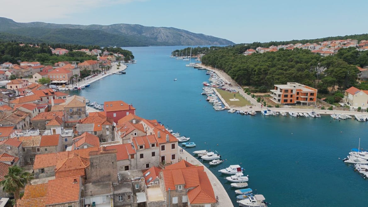 Milijarder priprema veliku gradnju na ulazu u Stari Grad - hoće li ona trajno narušiti vizuru "Malog mista?!"