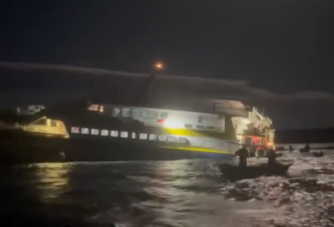 Objavljeni dobitnici Plave vrpce Vjesnika 2025.: Omišanin spasio 70 mještana od požara, mještani Premude spasili putnike s tonućeg katamarana Princ Zadra