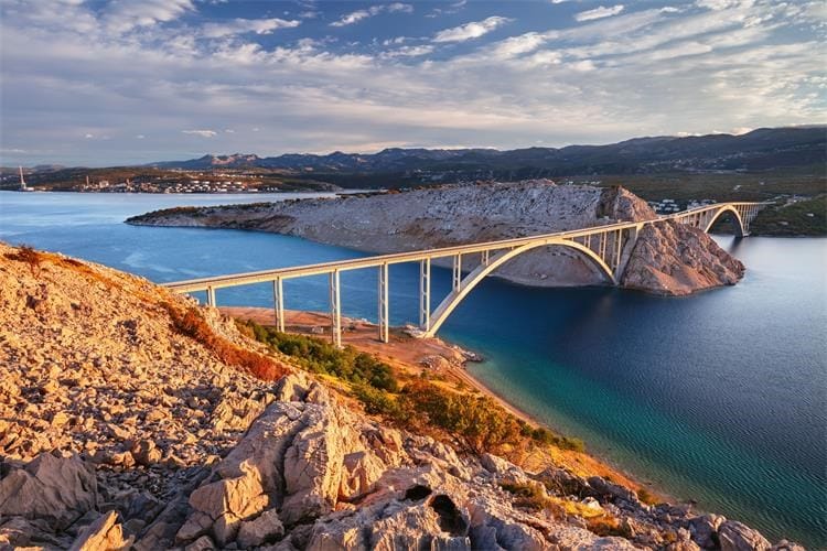 REKORDER Ovaj je hrvatski otok u 2024. godini ostvario najviše dolazaka i noćenja turista