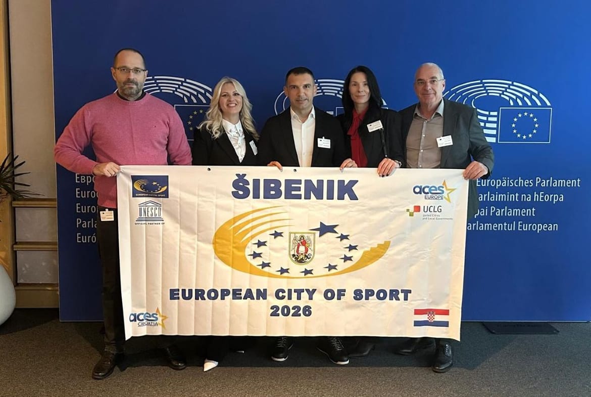 Šibenik u Bruxellesu službeno dobio nagradu Europski grad sporta za 2026. godinu