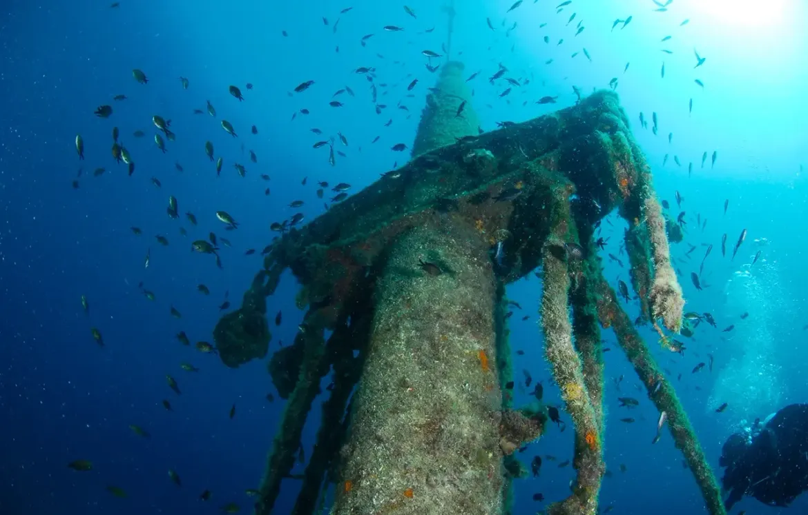 Sanacija nafte s potopljenog broda nedaleko od Krka spriječila ekološku katastrofu
