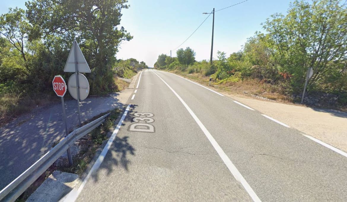 TRAGEDIJA KOD ŠIBENIKA Poginuo mladić zbog neprilagođene brzine