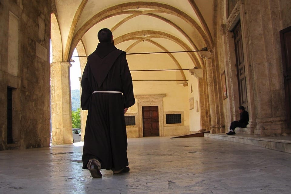 Pijani franjevac u Dubrovniku prijetio smrću drugim svećenicima