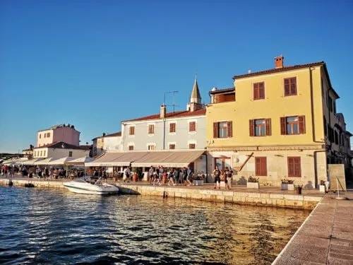 Turistička zajednica Općine Fažana traži direktora/icu