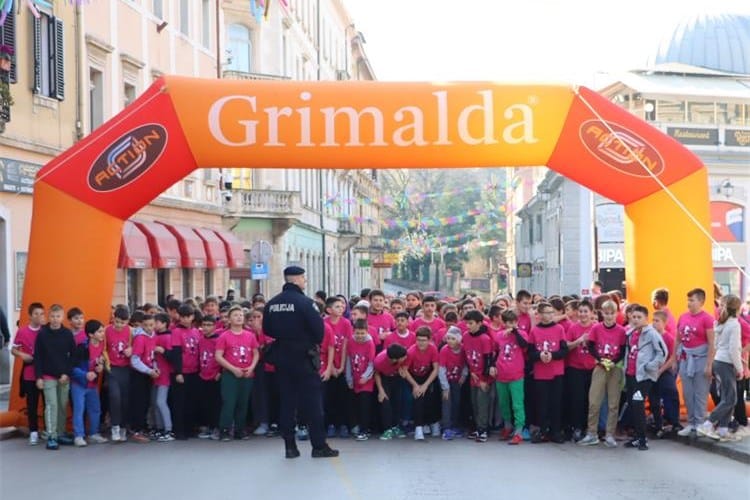 PROTIV NASILJA Dan ružičastih majica u Umagu kreće i završava na rivi!