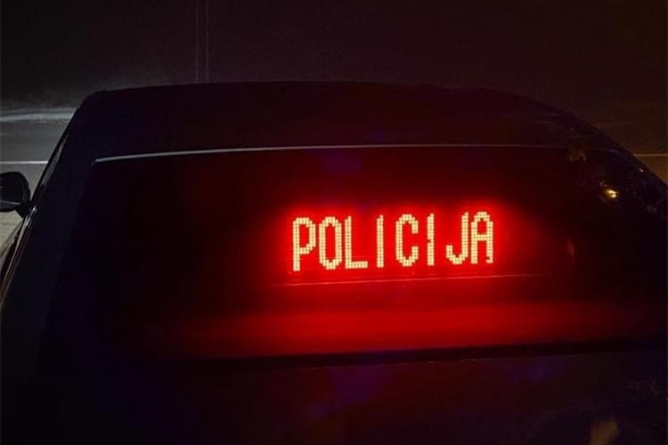 Britanac i Kenijac kraj Vodica "pali" s kokainom