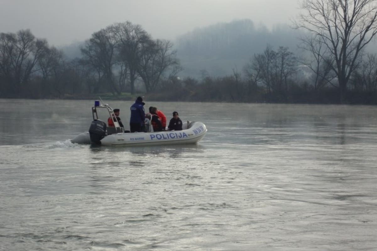 Drama na rijeci Uni! Upravo traje akcija spašavanja: "Prevrnuo se čamac, jedna se osoba utopila"
