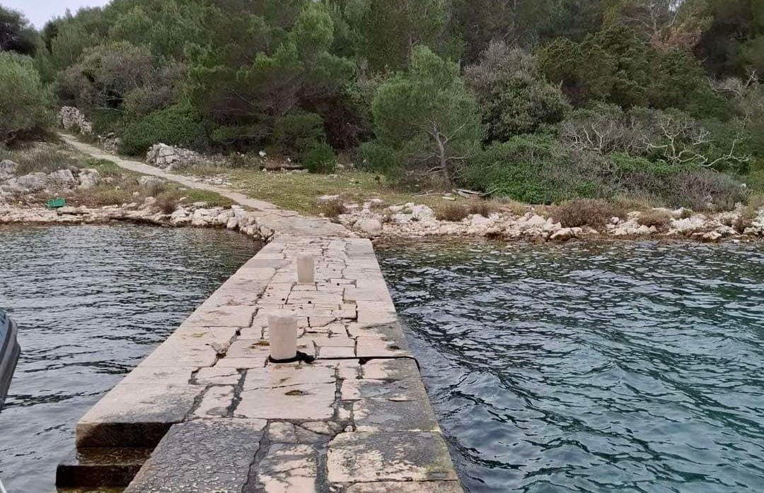 Otok Koludarc uskoro očekuje radove na novoj rivi