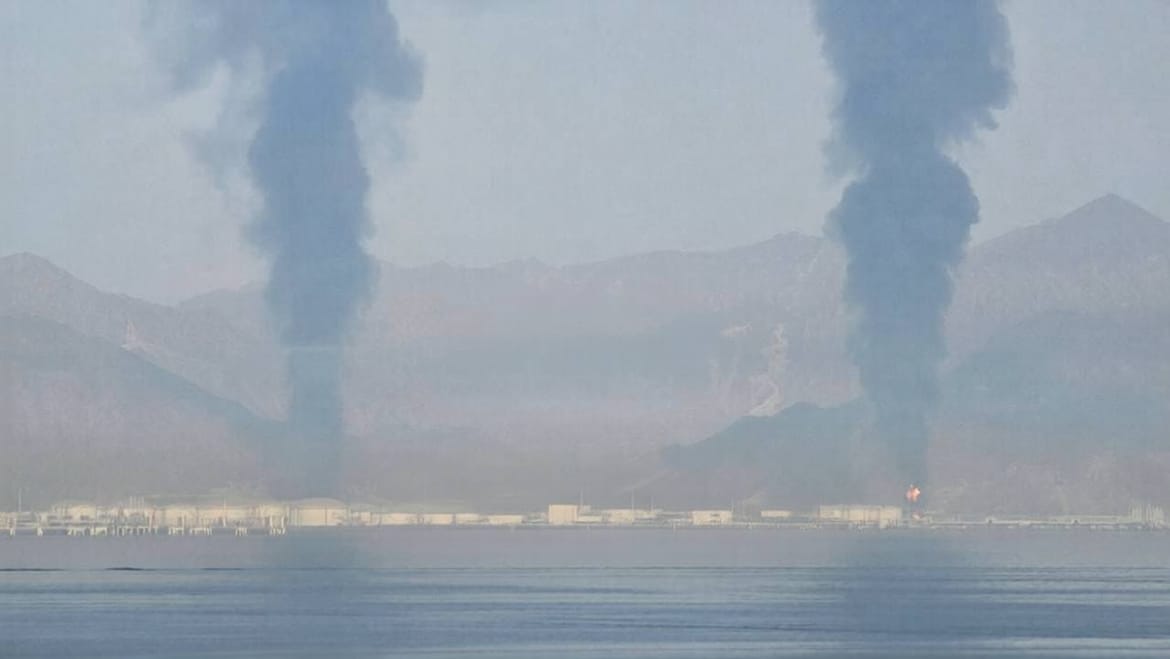 Gori ključna naftna luka u Ujedinjenim Arapskim Emiratima