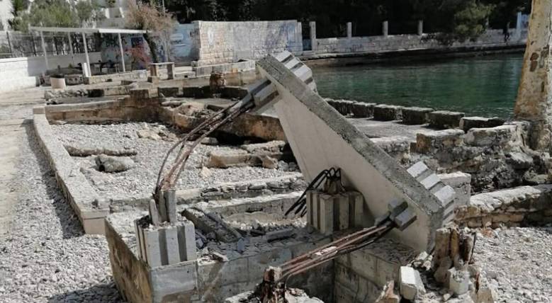 Splitska plaža Ježinac i ovo će ljeto dočekati neuređena, ali pojavilo se "svjetlo na kraju tunela"