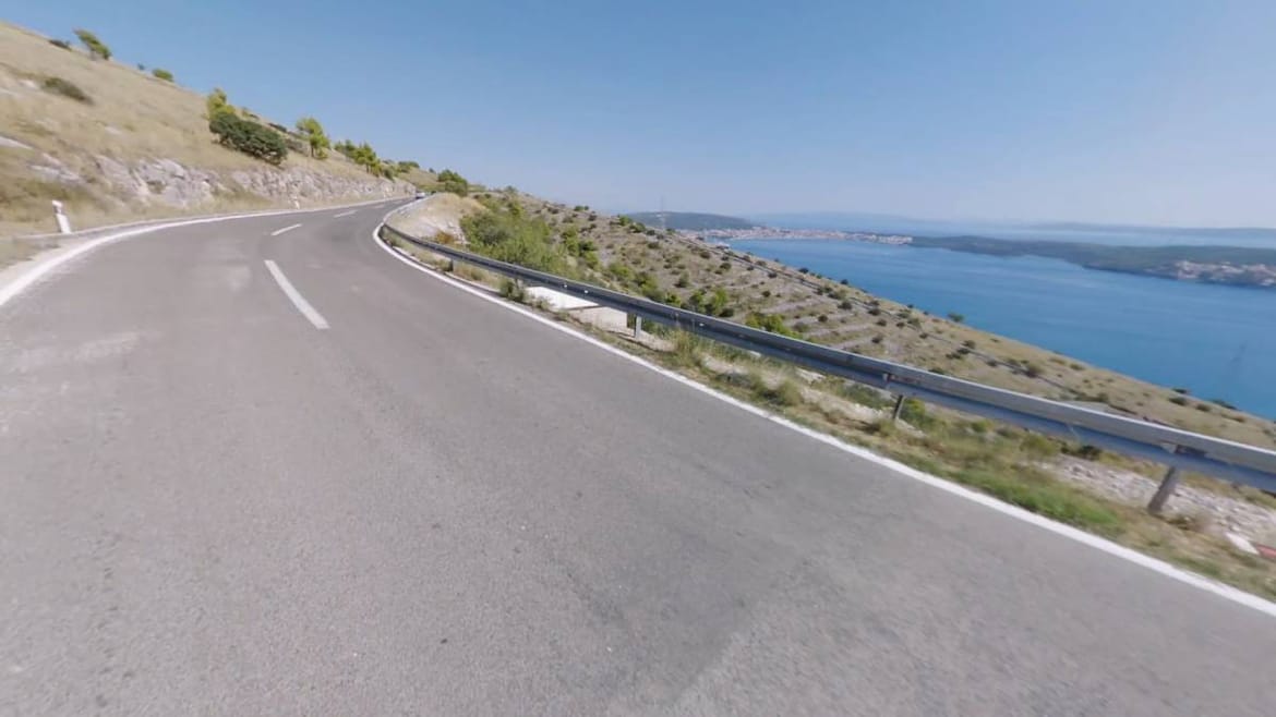 Na cesti kod Trogira poginula osoba