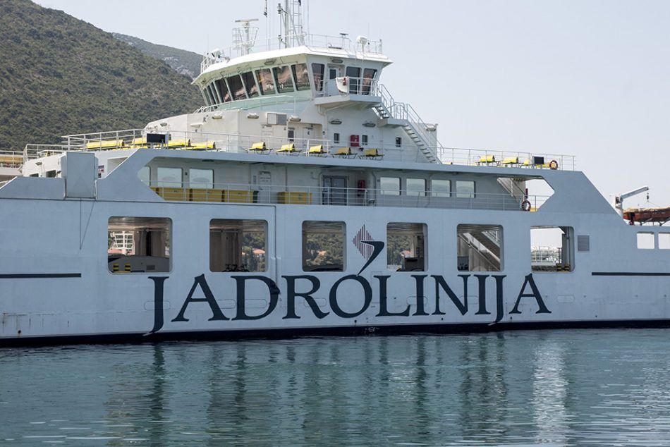 LJUTI PUTNIK PISAO JADROLINIJI “Šta me tira da svako lito doživim slom živaca na vašim trajektima?!”