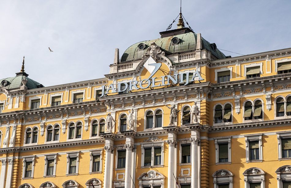 Sindikati se požalili upravi Jadrolinije na neredovit i nepredvidljiv smjenski rad
