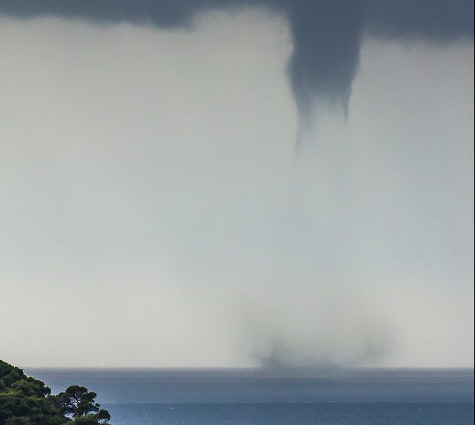 TORNADA U HRVATSKOJ Najsnažniji je bio brzine 260 km/h te prevrtao željezničke vagone