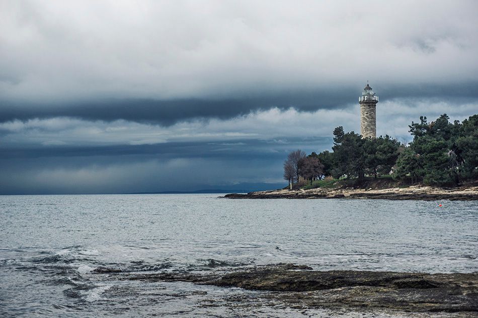 SAVUDRIJSKA NESRETNA LJUBAV – 200 godina hrvatskih svjetionika