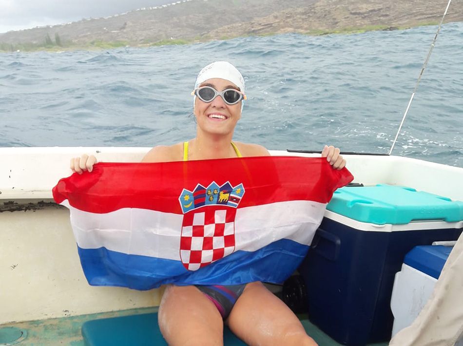 USPJELA JE: Dina Levačić je preplivala 42 km dug kanal Molokai na Havajima!