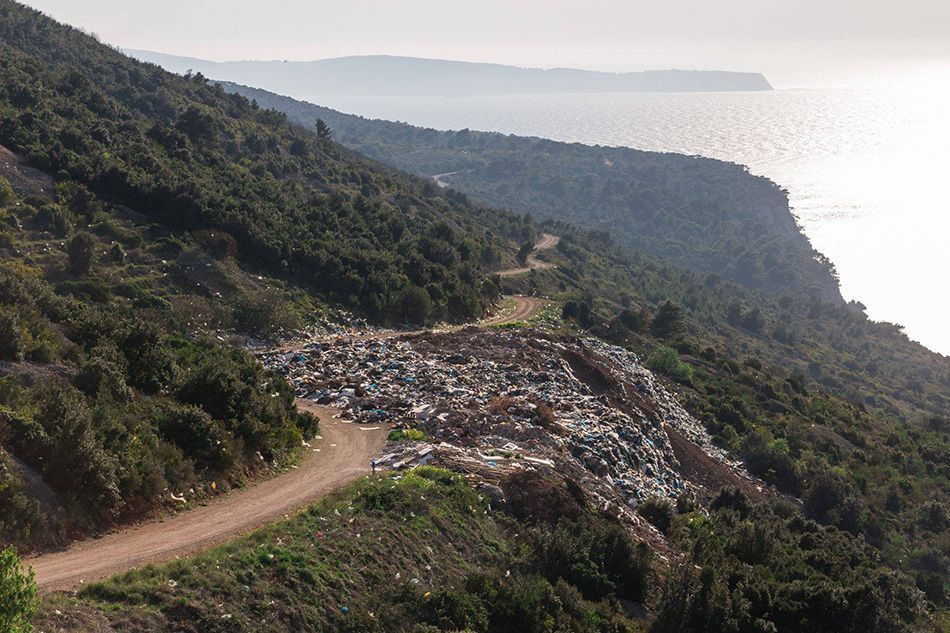 Udruga Geopark Viški arhipelag o smeću: “To daje negativnu konotaciju uspješnom projektu”