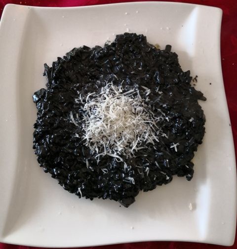 RIBLJA PRIČA Crni rižot