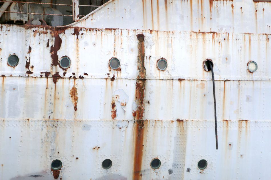 Gazda korčulanskog brodogradilišta muljao sa željeznim otpadom, nastalim rezanjem trupa broda