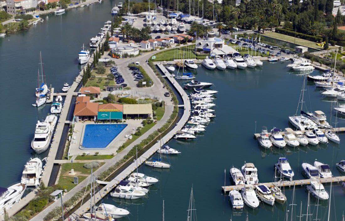 IZLILA SE NAFTA? Onečišćenje u ACI marini Dubrovnik u Komolcu