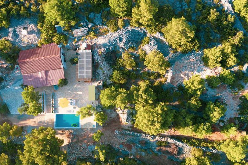 Odbijen zahtjev za legalizaciju bespravno sagrađene vile na Zmajanu: Znači li to da će je rušiti? Ne!