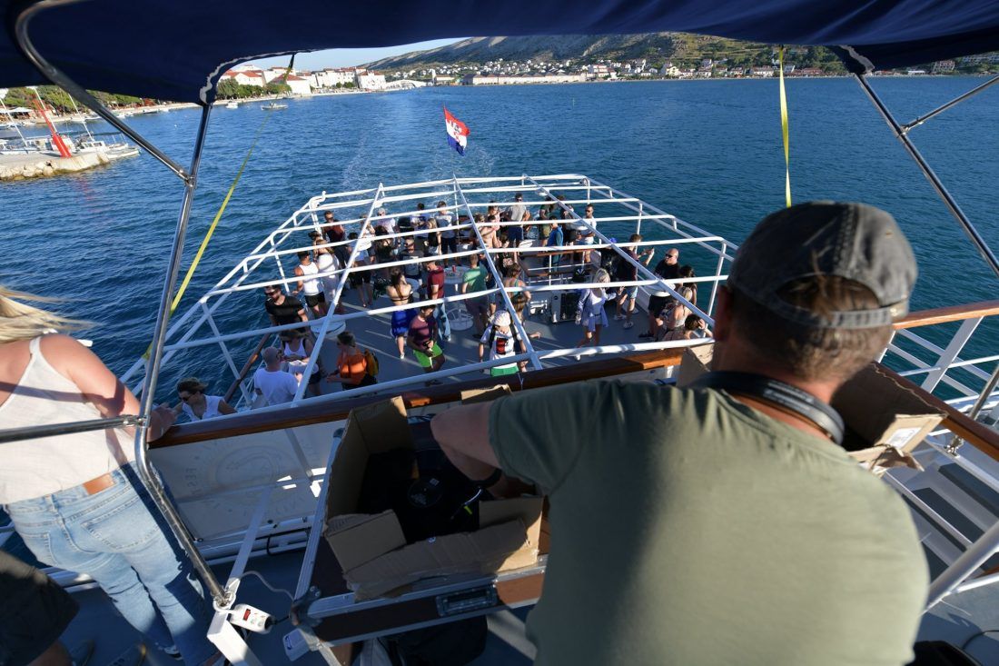 Dalmatinci se dosjetili – Iz noćnih klubova zabavu preselili na brodove!