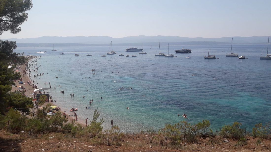 BOL Kod Zlatnog rata je zabranjeno sidrenje: “Lučka kapetanija, gdje ste?”