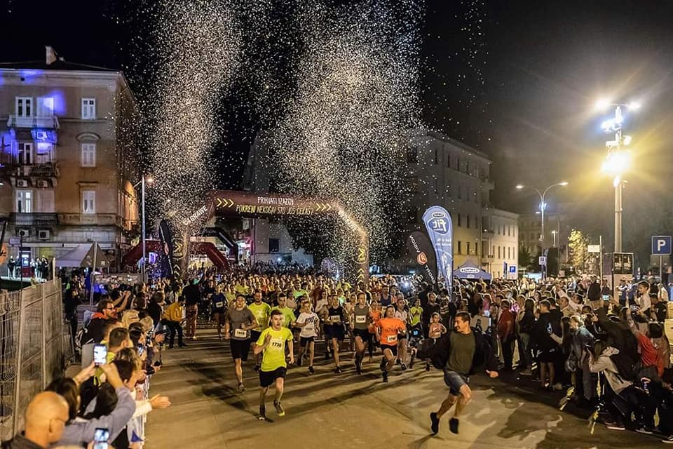 PULA MARATHON Stotine trkača u noćnoj utrci kroz antičku Pulu