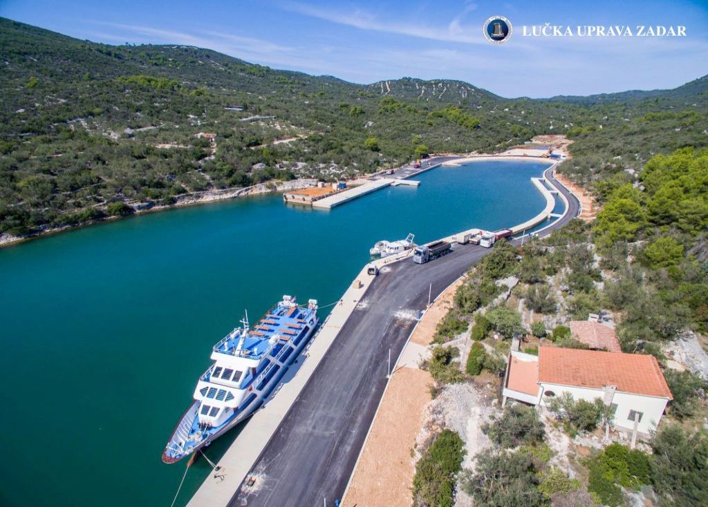 Paralelno s dovršetkom radova u Ribarskoj luci Vela Lamjana, započeli radovi u Ribarskoj luci Gaženica