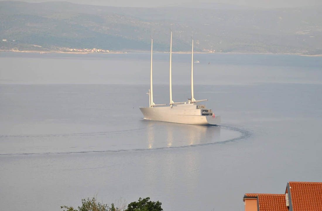 U Brela stigla najveća jedrilica na svijetu