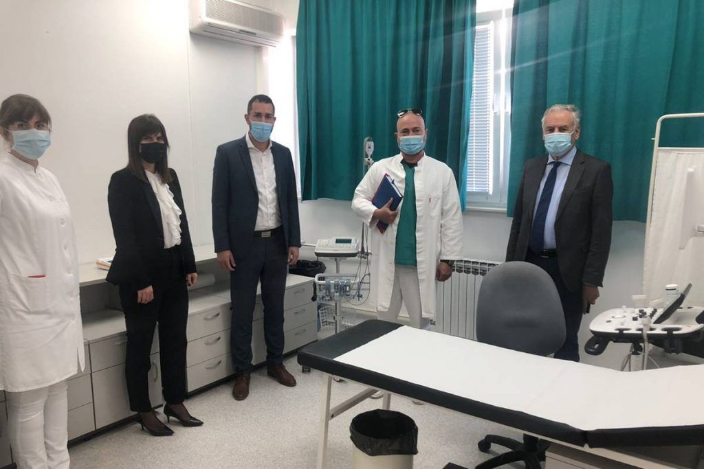 Vrijedna medicinska oprema Domu zdravlja u Veloj Luci