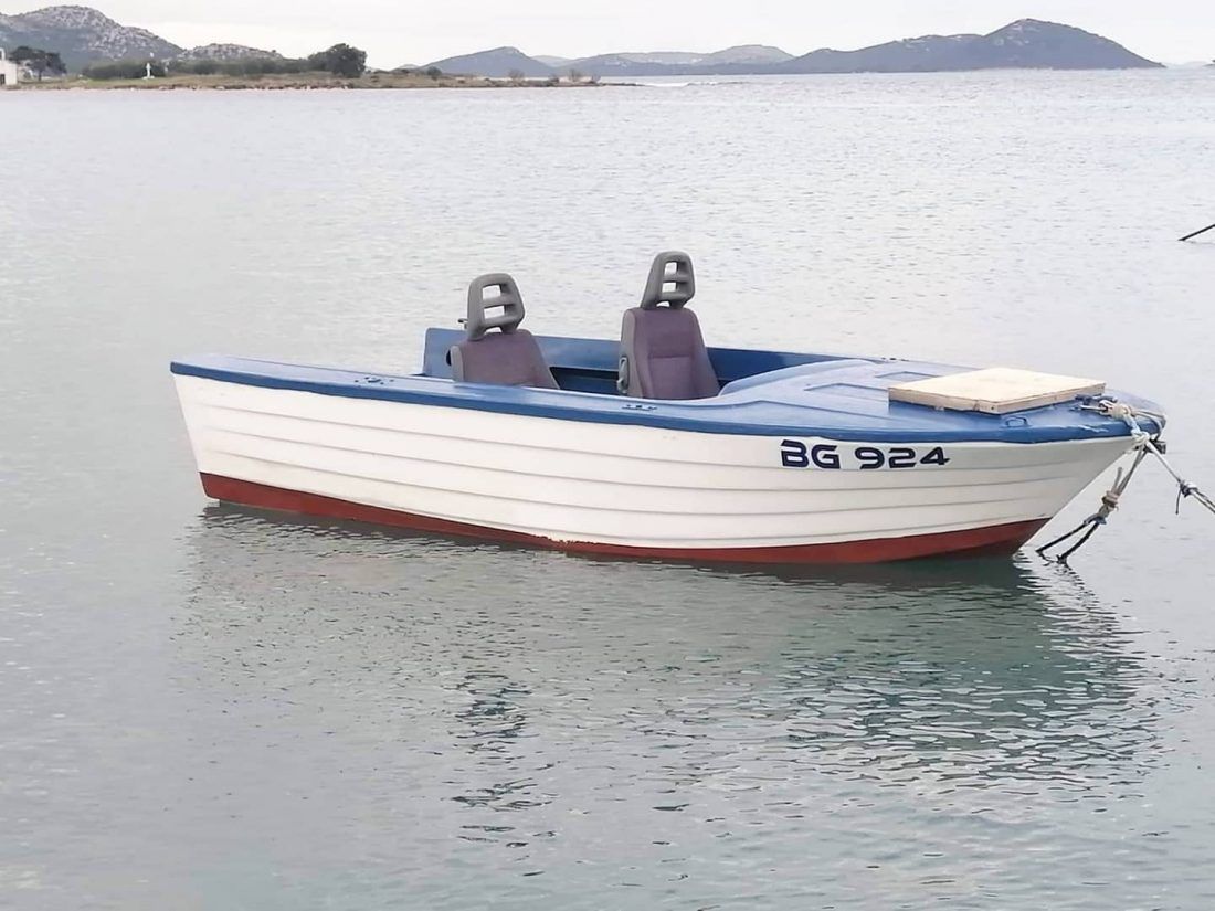 Pakoštanska pasara postala hit: “Golf 3 dizel – Nek’ se vidi raskoš!”