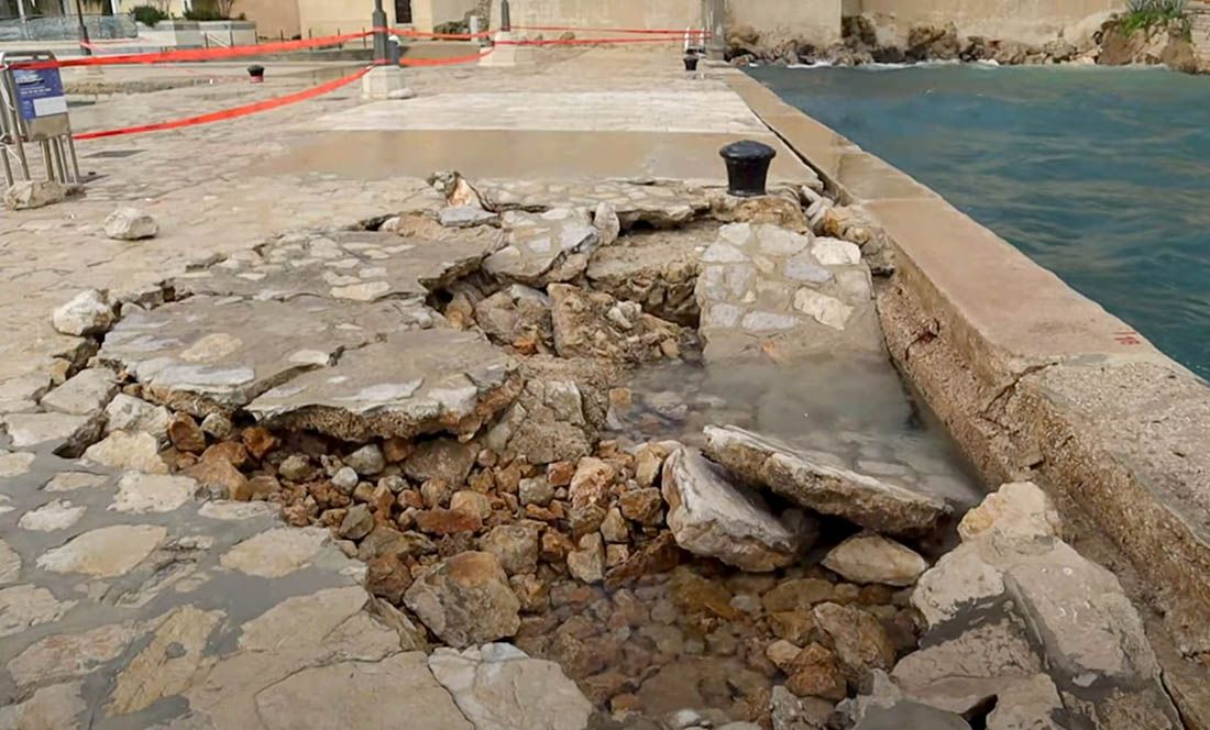 Jugo oštetilo glavni mul na Krku – Sanacija postala glavni prioritet