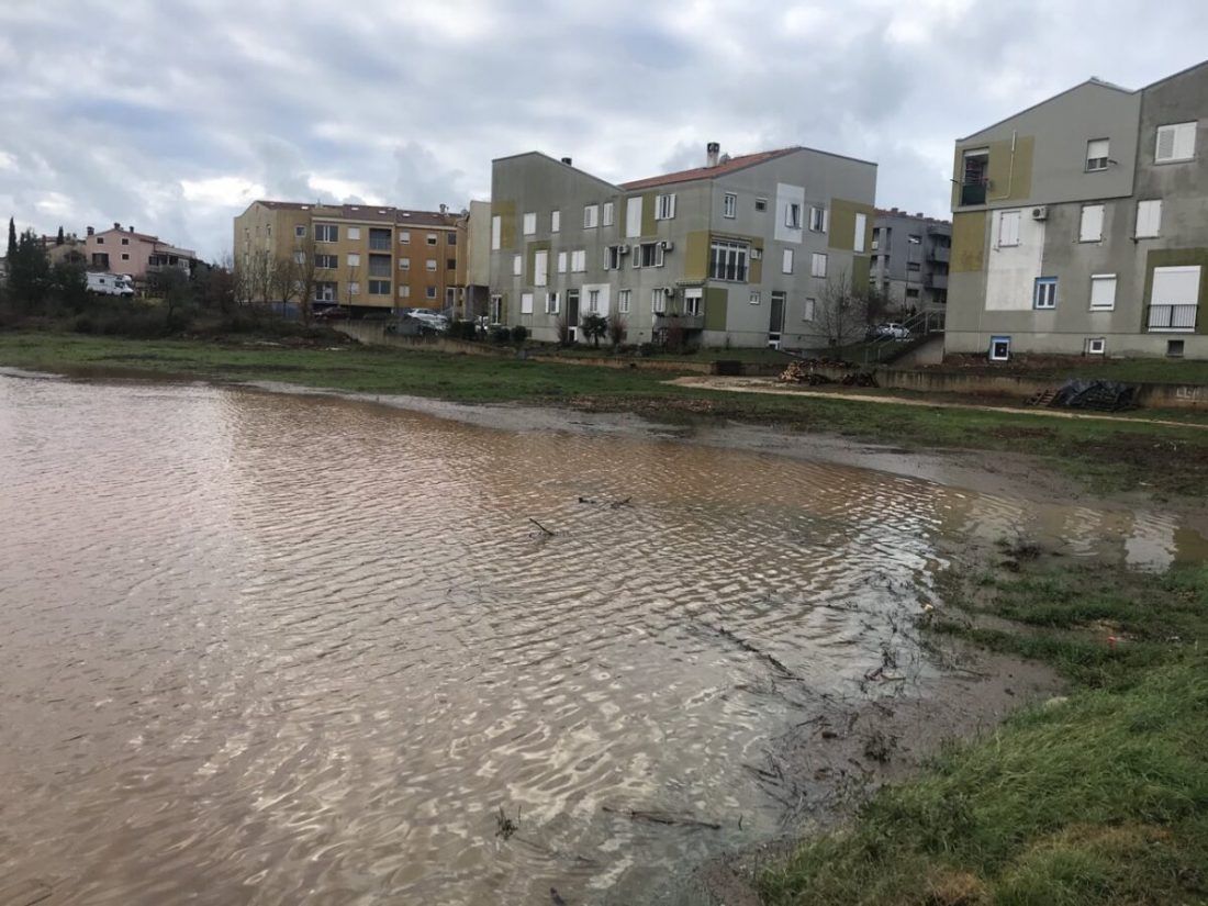 Snažnih oborina nije pošteđen ni Rovinj – Gradonačelnik: “Situacija je daleko od zadovoljavajuće”