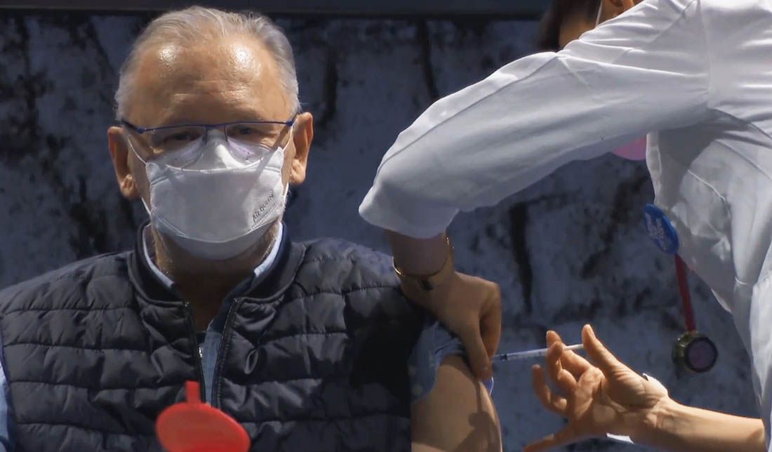 Članovi Stožera se cijepili ped kamerama