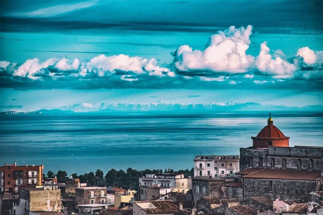 FOTO Snježno Biokovo snimljeno iz Italije