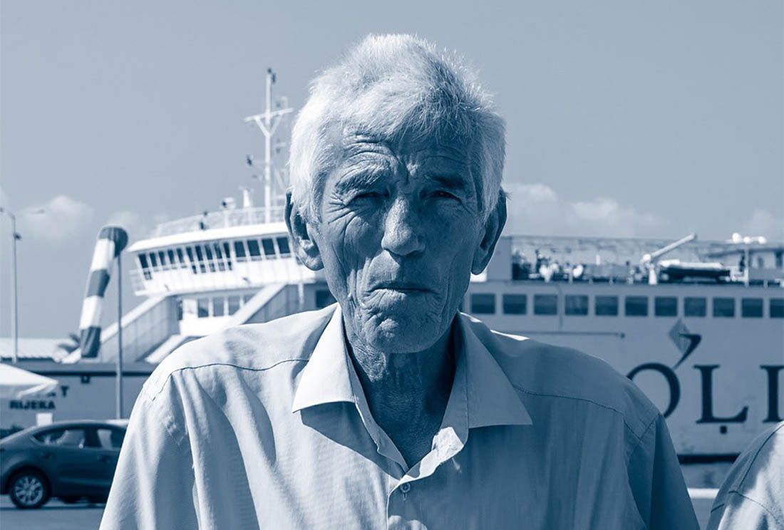 Dirljiv oproštaj Jadrolinije – Oglasit će se sirene brodova: “Zbogom Ante i mirno more!”