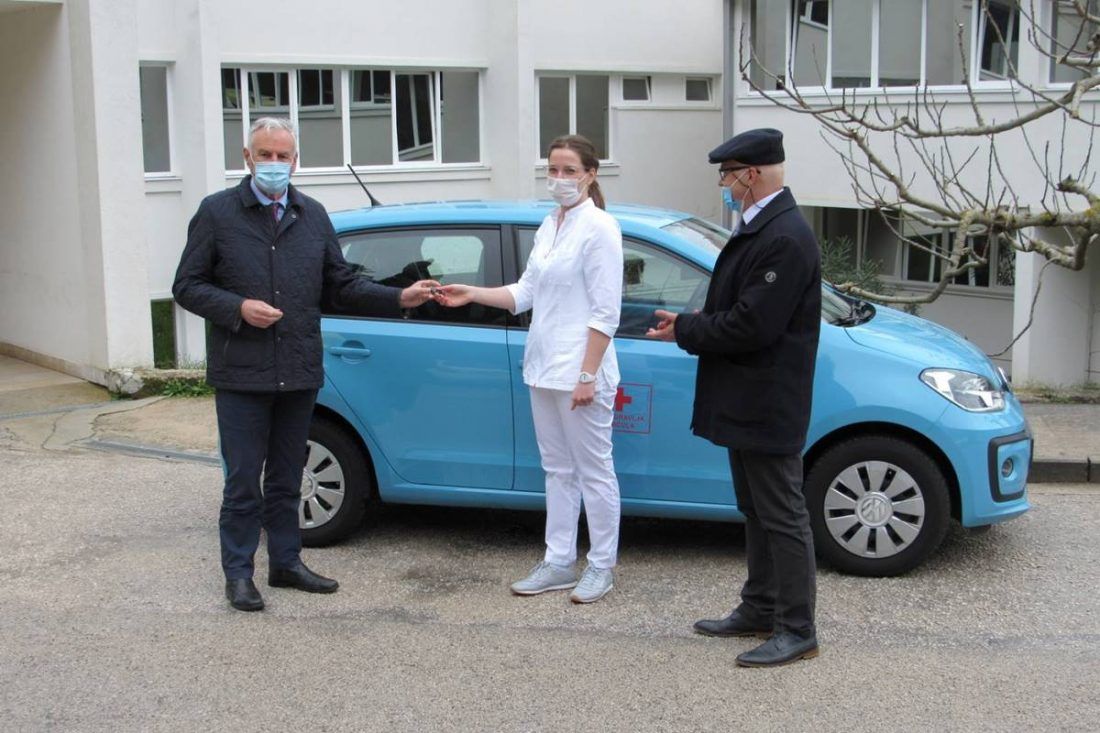 U Blatu i Veloj Luci lifteri za osobe s invaliditetom, Domu zdravlja Korčula i novo vozilo