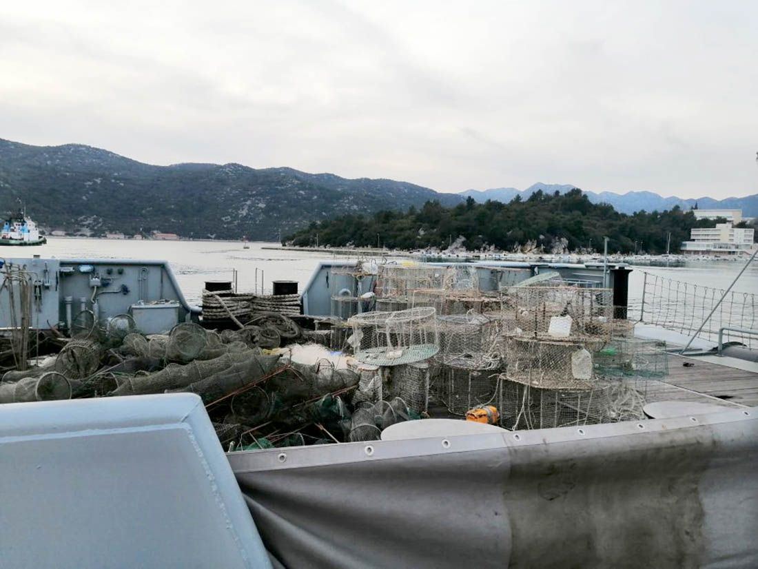 VELIKA AKCIJA RIBARSKE INSPEKCIJE Uz pomoć Obalne straže oduzeli stotine neoznačenih ribarskih alata