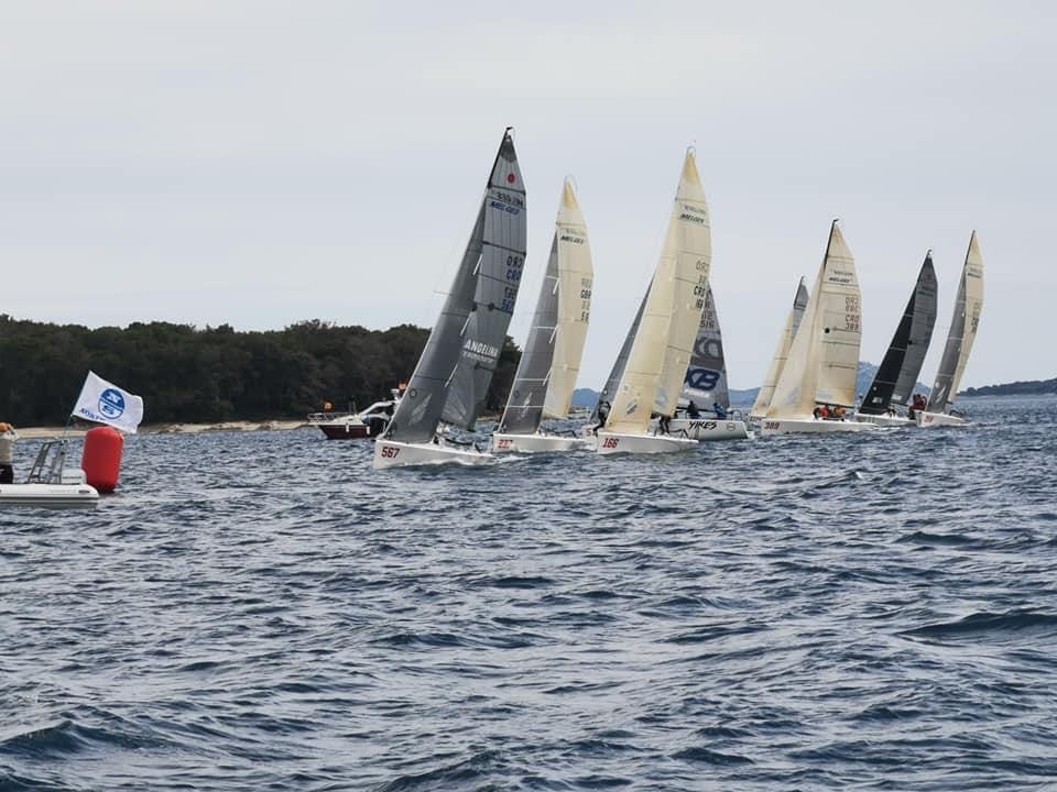 NOVA JEDRILIČARSKA KLASA U HRVATSKOJ – U Biogradu odjedrena prva regata Melges24