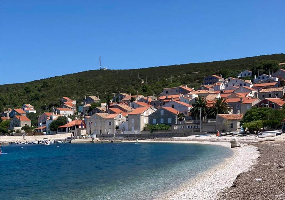 U požaru na otoku Unije izgorjelo krovište kuće