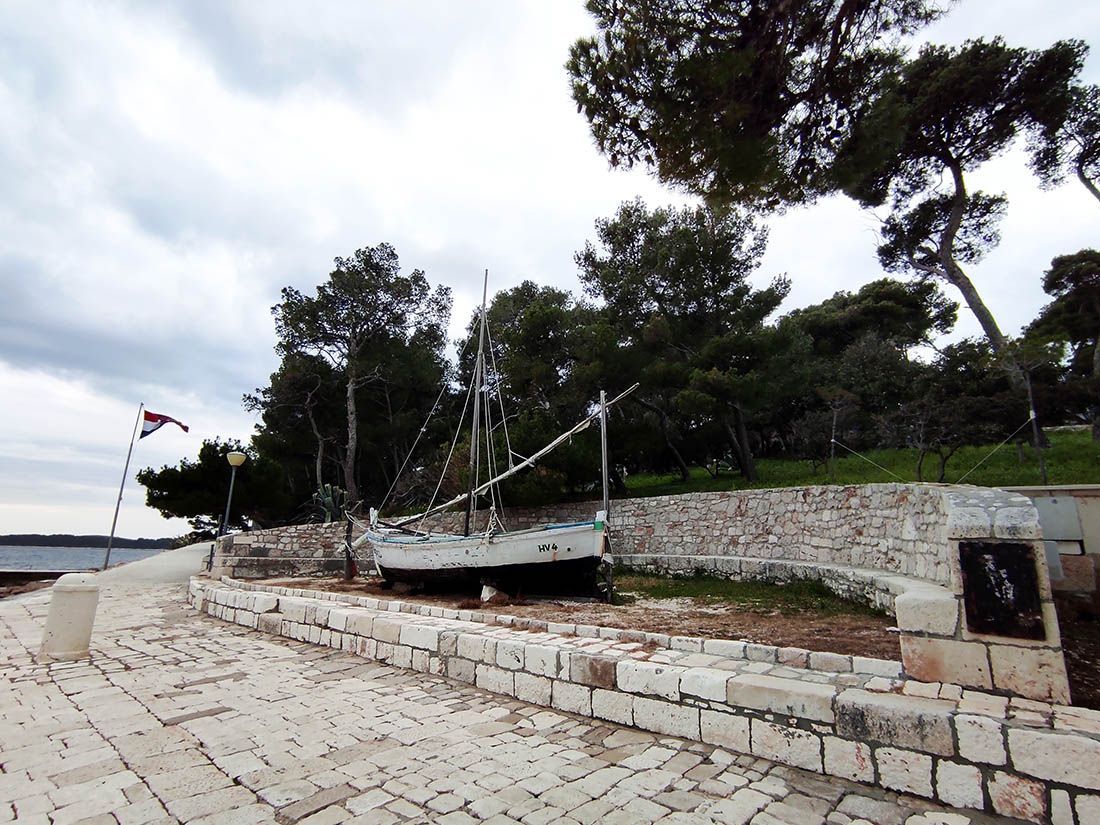 Gradu Hvaru dodijeljeno 1,5 milijuna kuna za uređenje Posjetiteljskog centra Rotonda