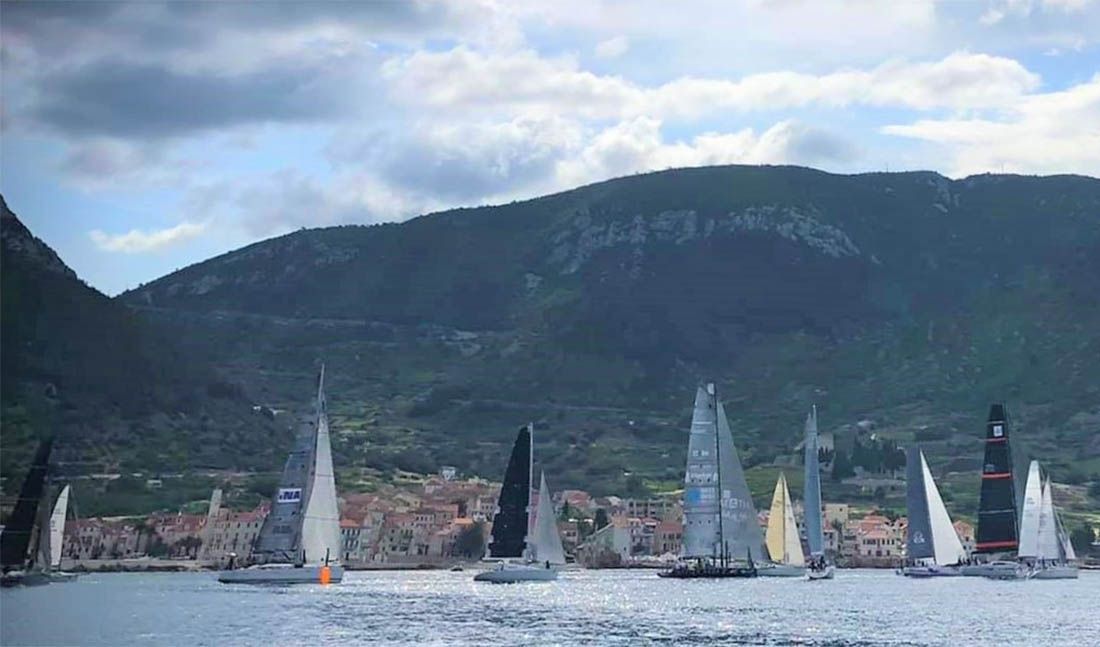 Odjedreno biserno izdanje 30. Komiške regate