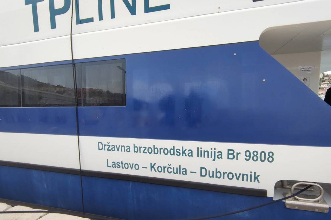 Lastovci traže promjene plovidbenog reda katamarana koji spaja otok s Dubrovnikom
