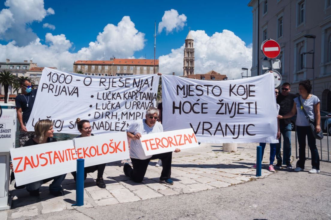 VRANJIČANI PROSVJEDOVALI PRED LUČKOM KAPETANIJOM: Zaustavite ekološki terorizam