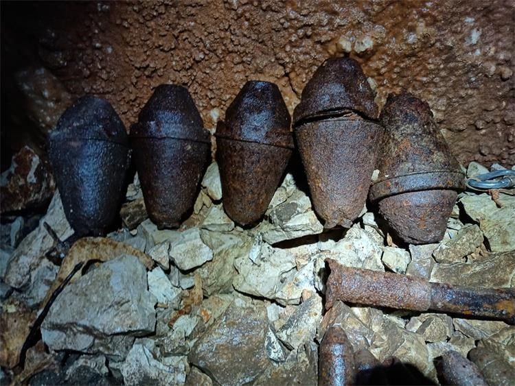 Djeca u Istri tijekom igre pronašla bombe