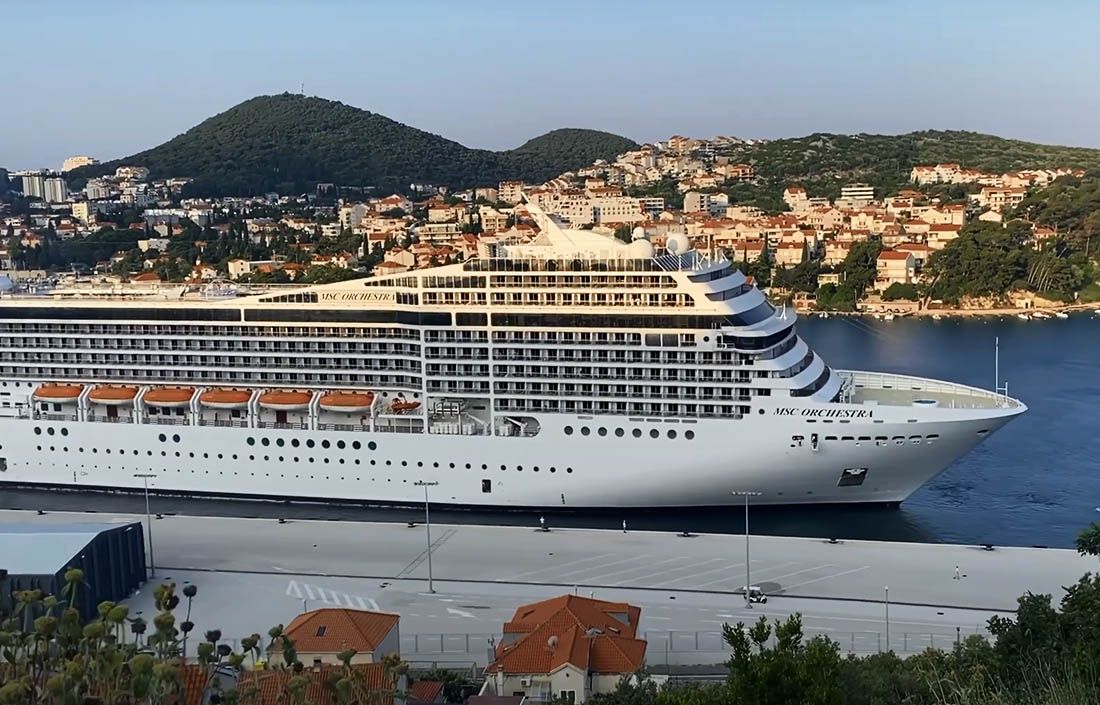 PRVI KRUZER U SEZONI: U dubrovačku luku Gruž uplovila MSC Orchestra