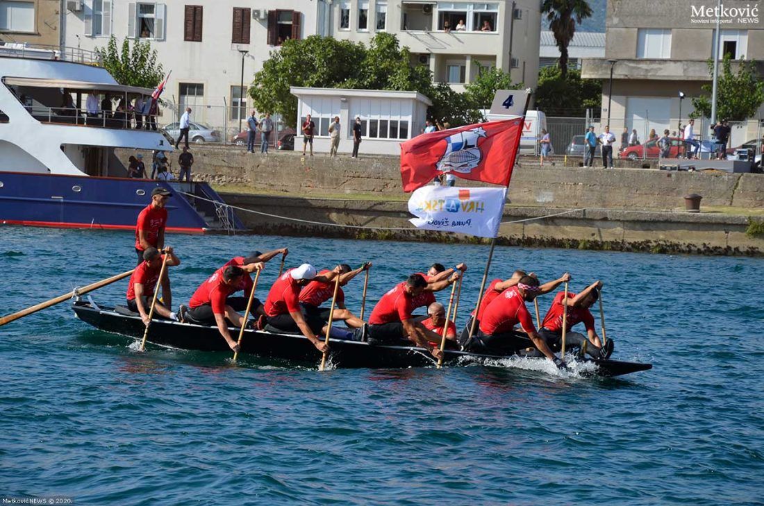 VELIKI POTHVAT METKOVSKIH LAĐARA Veslat će dionicu od Metkovića do Kotora!