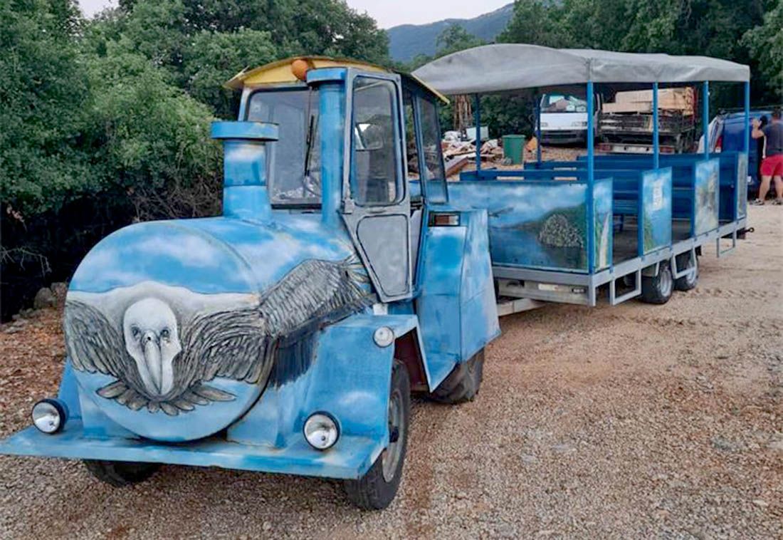 HRVATSKI APSURDI Od traktora napravio turistički vlakić pa ozlijedio njemačku turistkinju